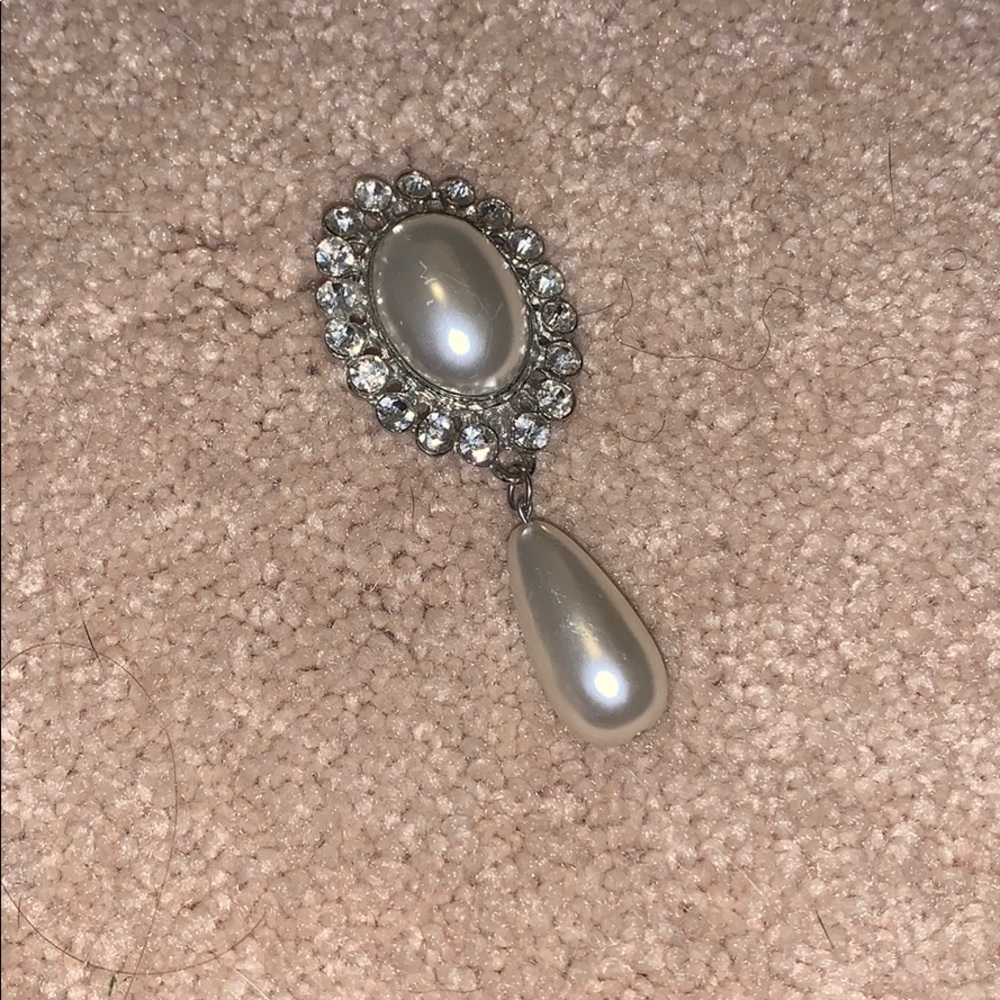 Fashion brooch!